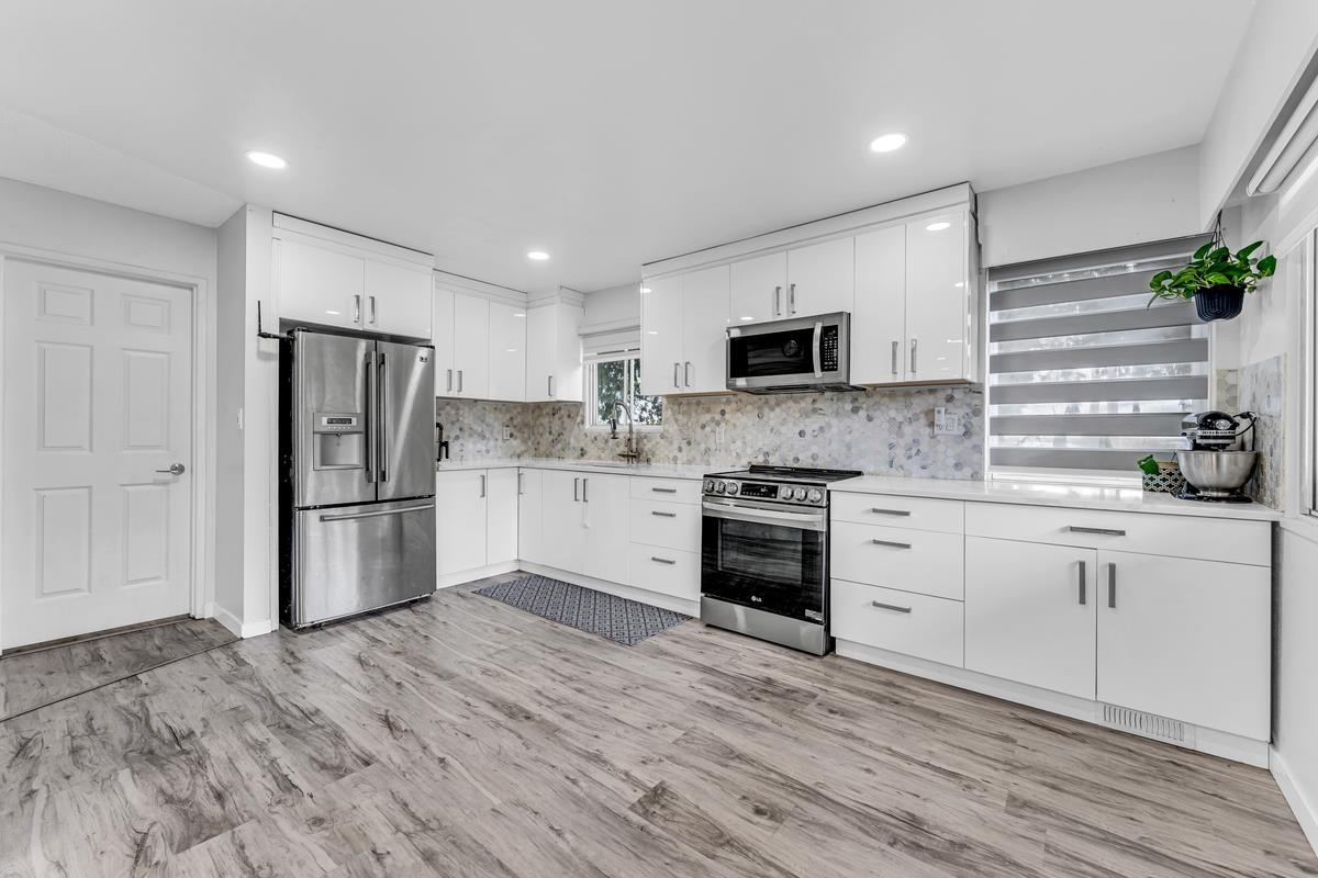 Photo 2 of 8453 Karr Place, Delta BC