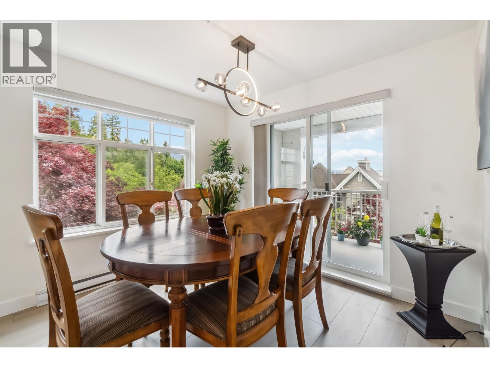 Photo 15 of 311 1428 Parkway Boulevard, Coquitlam BC