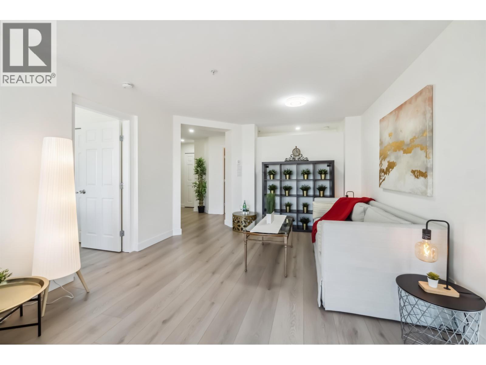 Photo 13 of 311 1428 Parkway Boulevard, Coquitlam BC