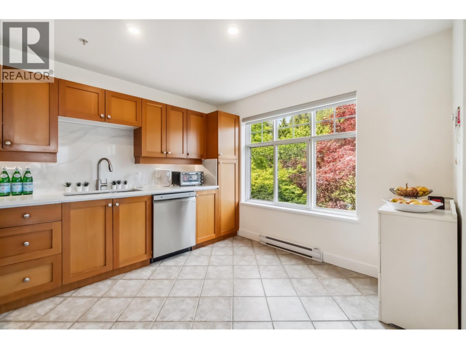 Photo 21 of 311 1428 Parkway Boulevard, Coquitlam BC