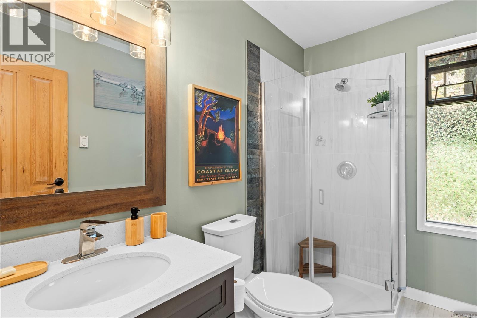 Photo 26 of 271 Woodhaven Dr, Nanaimo BC