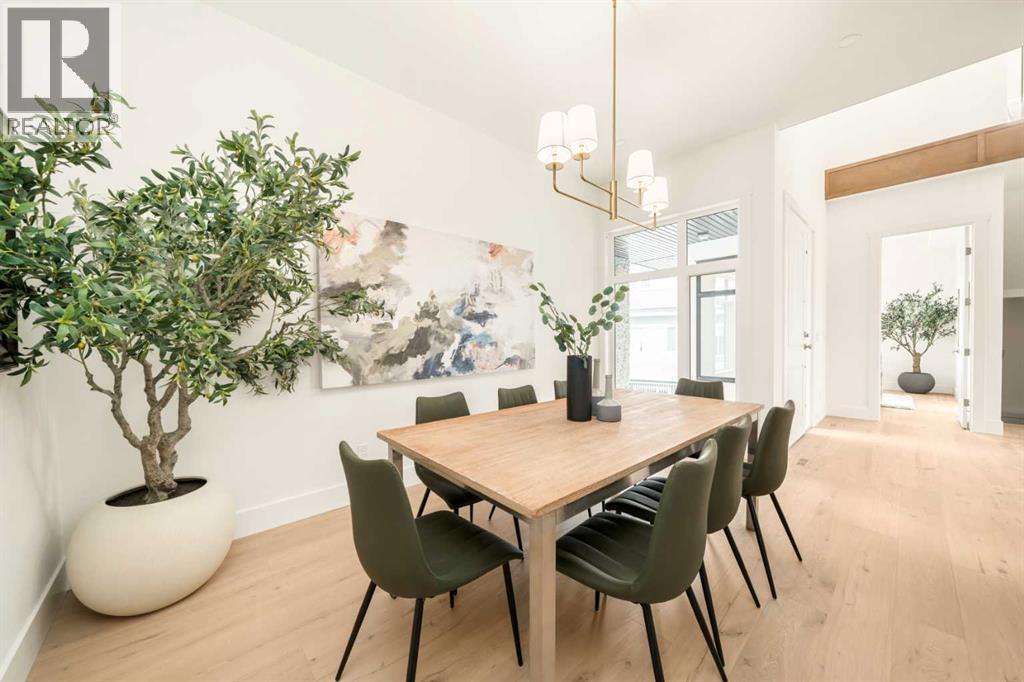 Photo 5 of 42 Rockcliff Heights Nw, Calgary AB