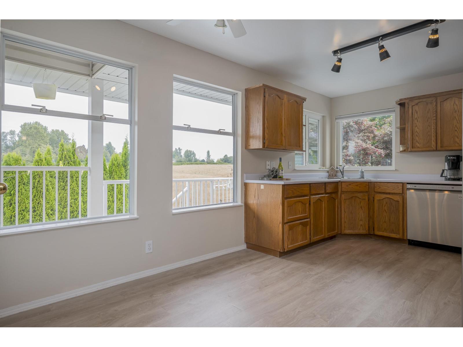 Photo 8 of 3306 274 A Street, Langley BC