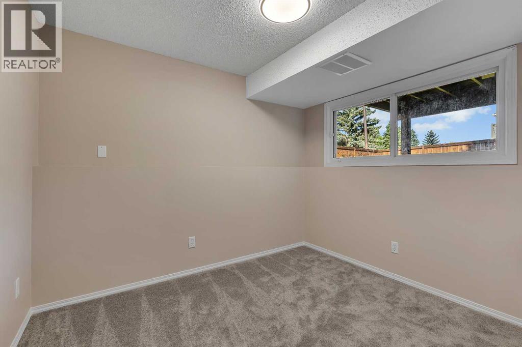 Photo 14 of 105 Fonda Court Se, Calgary AB