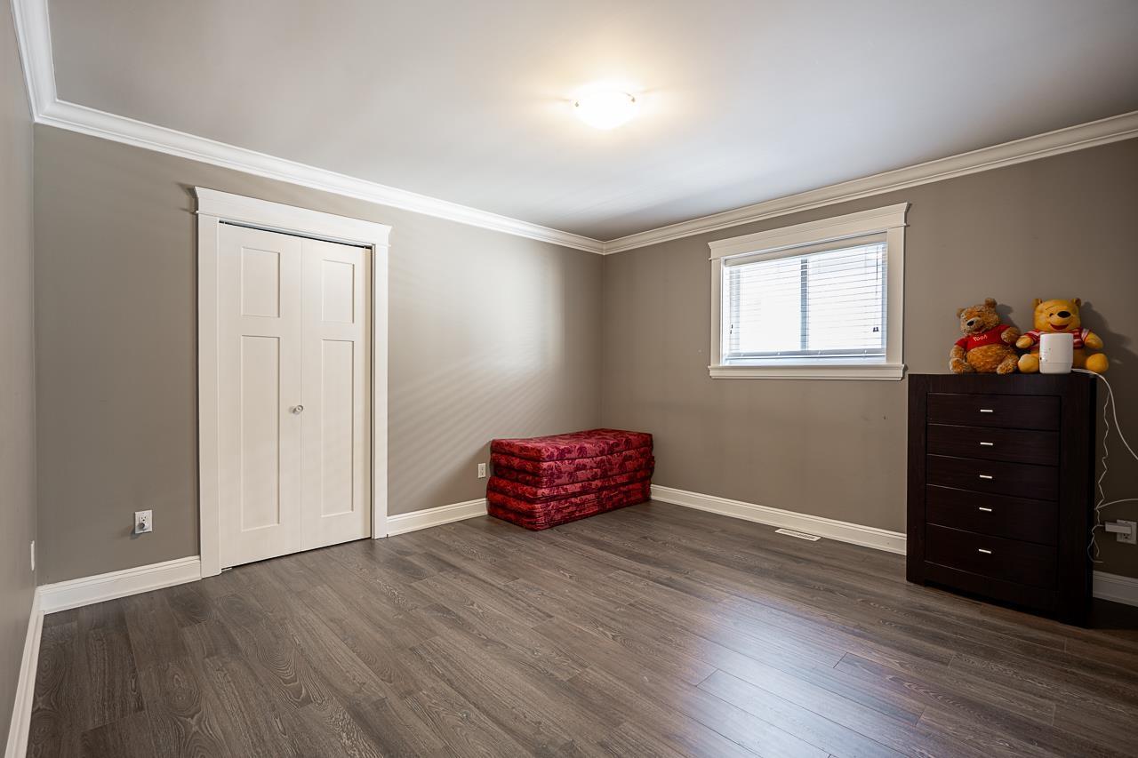 Photo 33 of 5909 125 Street, Surrey BC