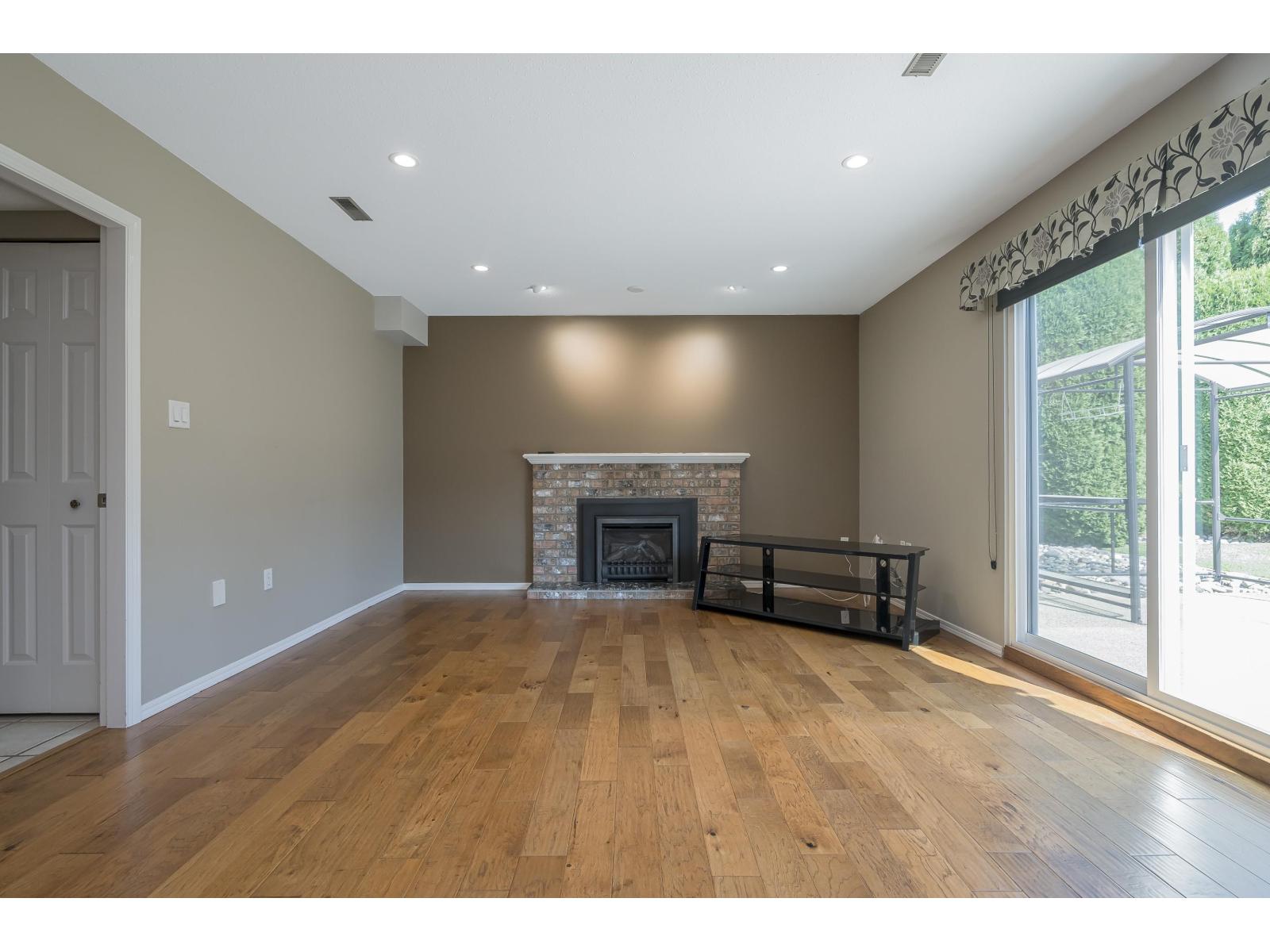 Photo 19 of 3470 Chase Street, Abbotsford BC