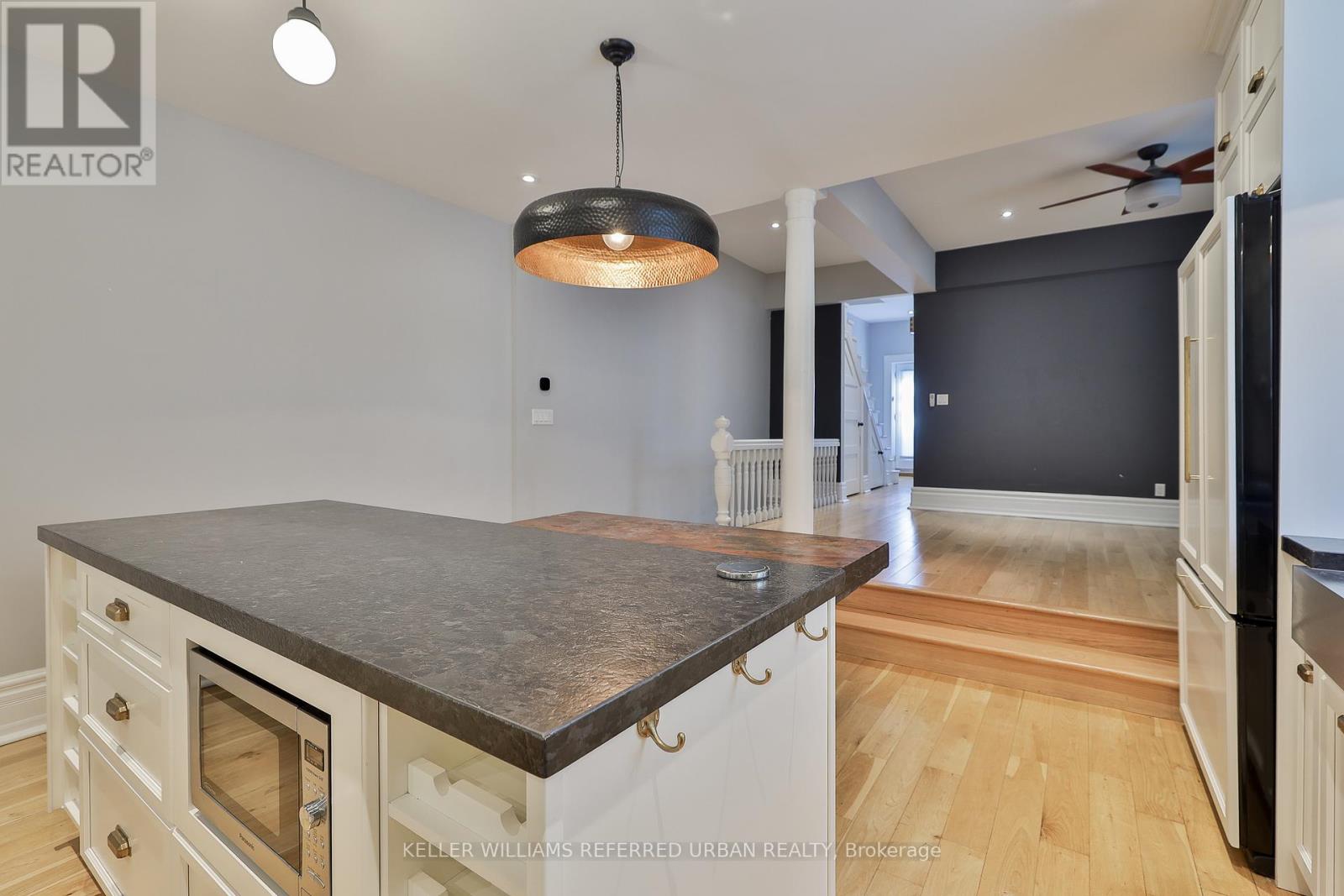 Photo 15 of 234 Seaton Street, Toronto ON