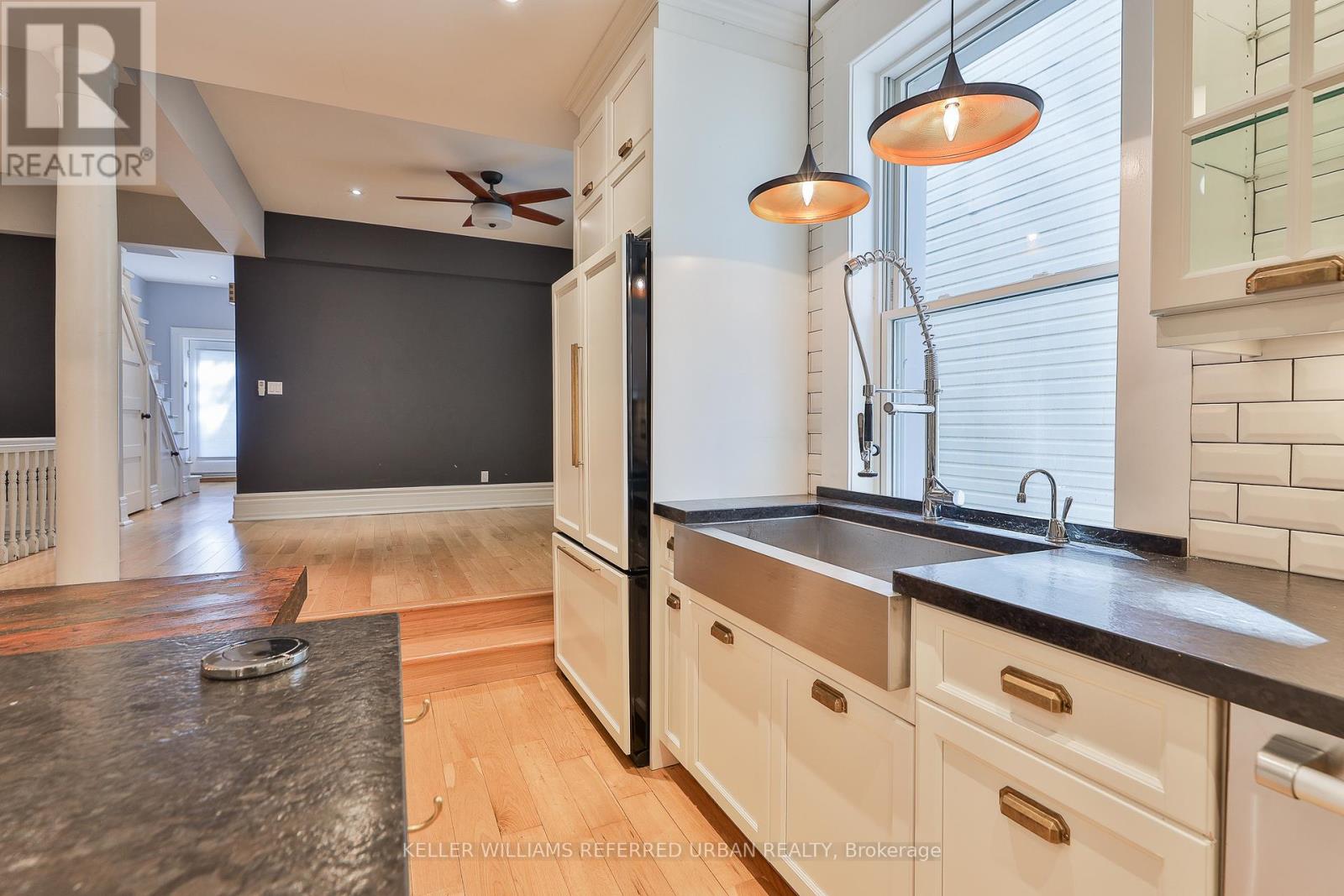 Photo 16 of 234 Seaton Street, Toronto ON
