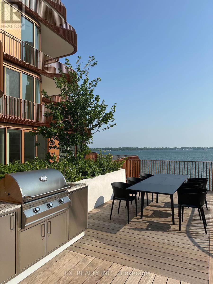 Photo 3 of 625 155 Merchants Wharf, Toronto ON