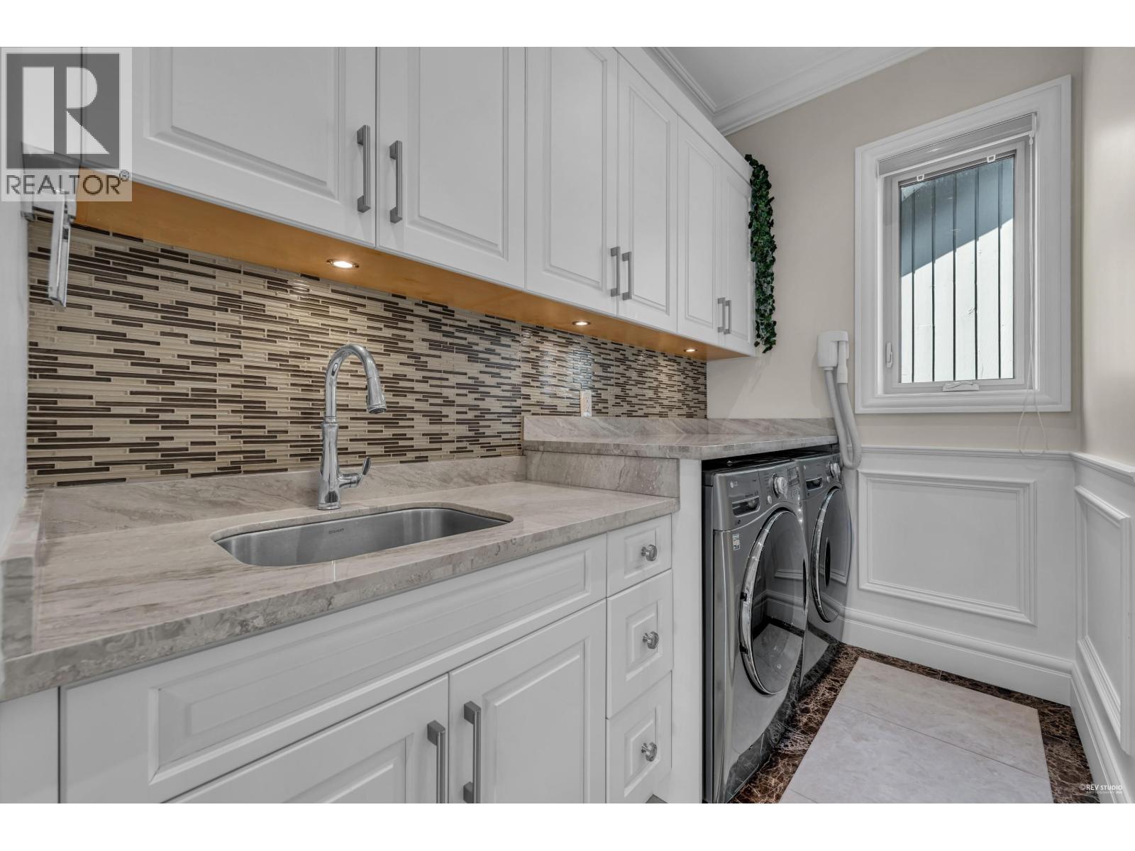 1019 W 47TH AVENUE, Vancouver