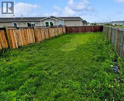 Photo 12 of A 11201 98 Street, Clairmont AB