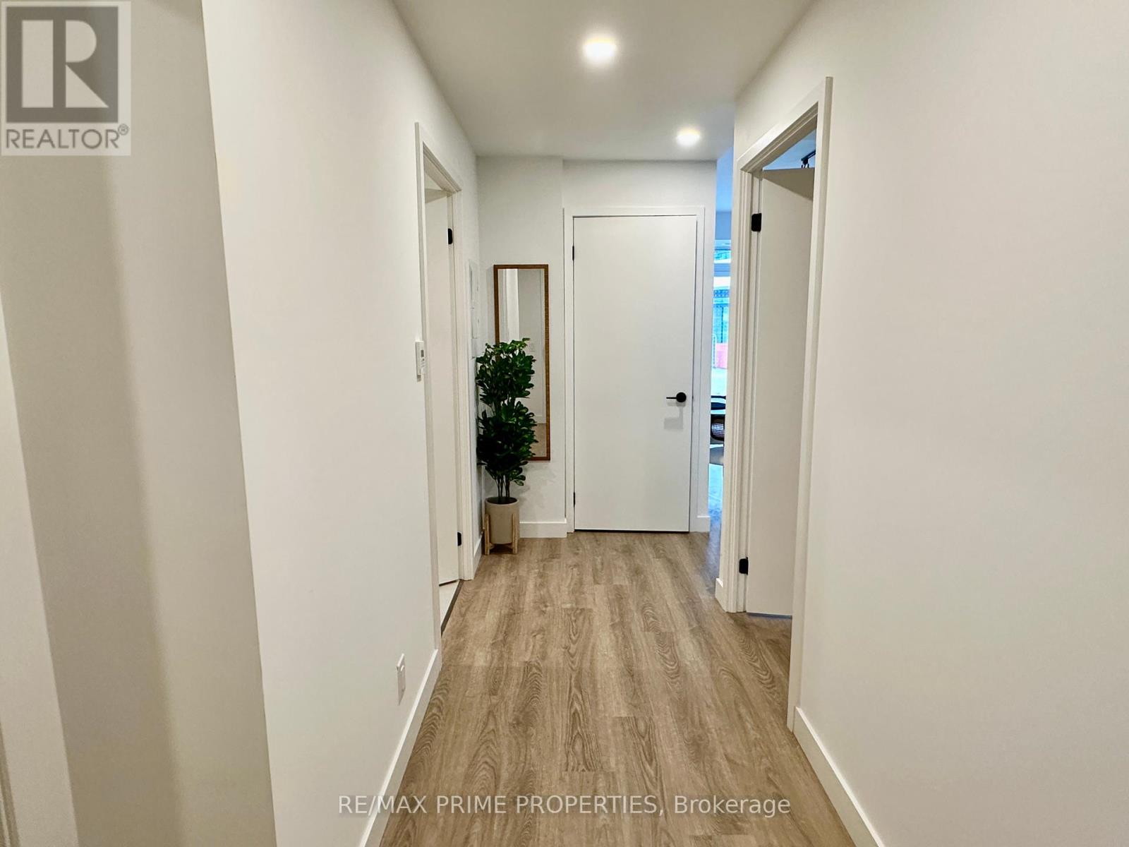 Photo 9 of 344 1050 Eastern Avenue, Toronto ON
