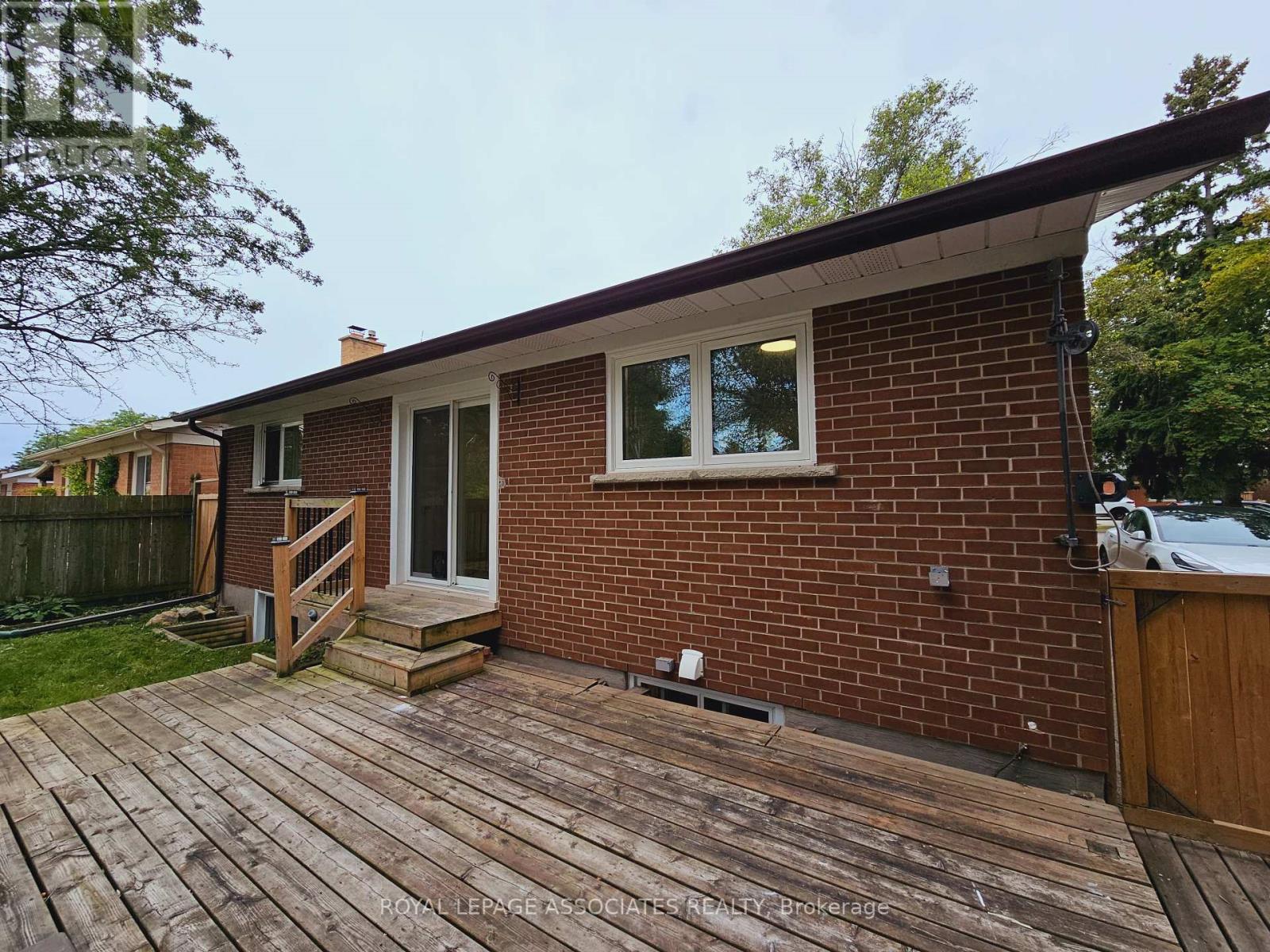 Photo 18 of 154 Burcher Road, Ajax ON