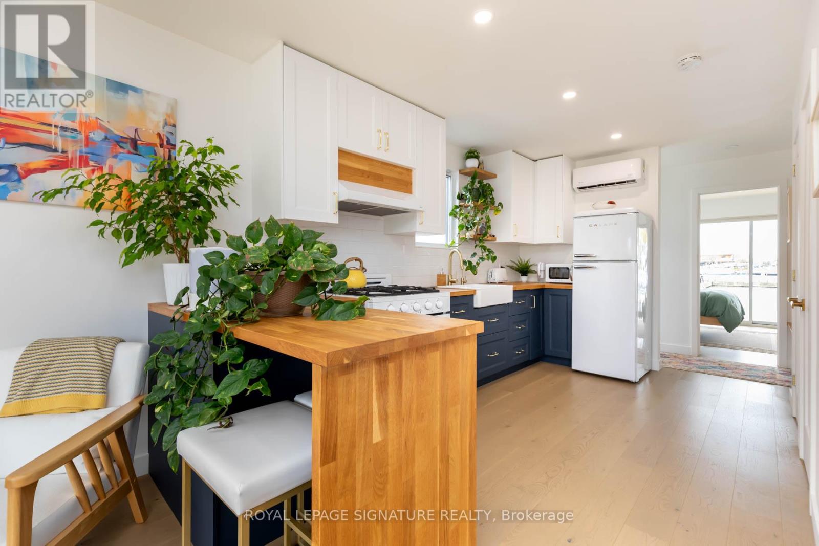 Photo 14 of E 65 7 Brimley Road S, Toronto ON