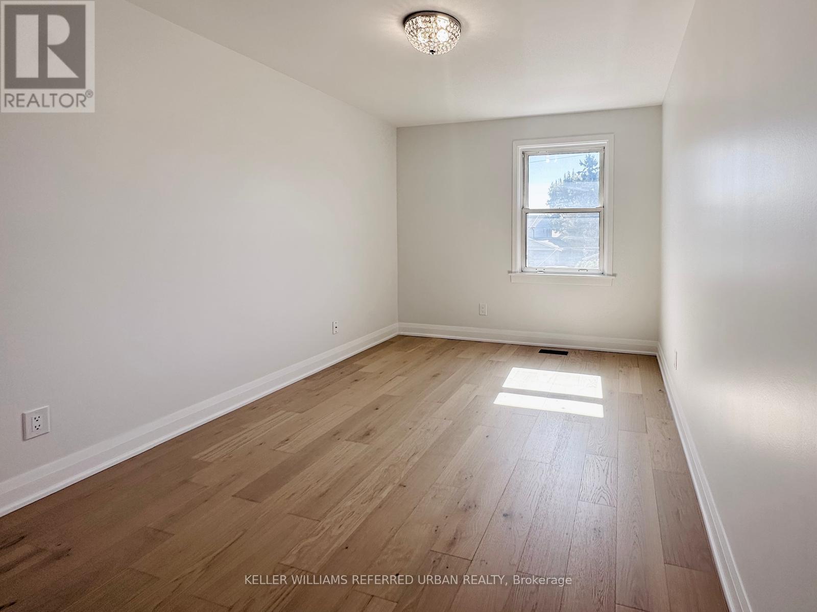 Photo 10 of Main 906 Marinet Crescent, Pickering ON