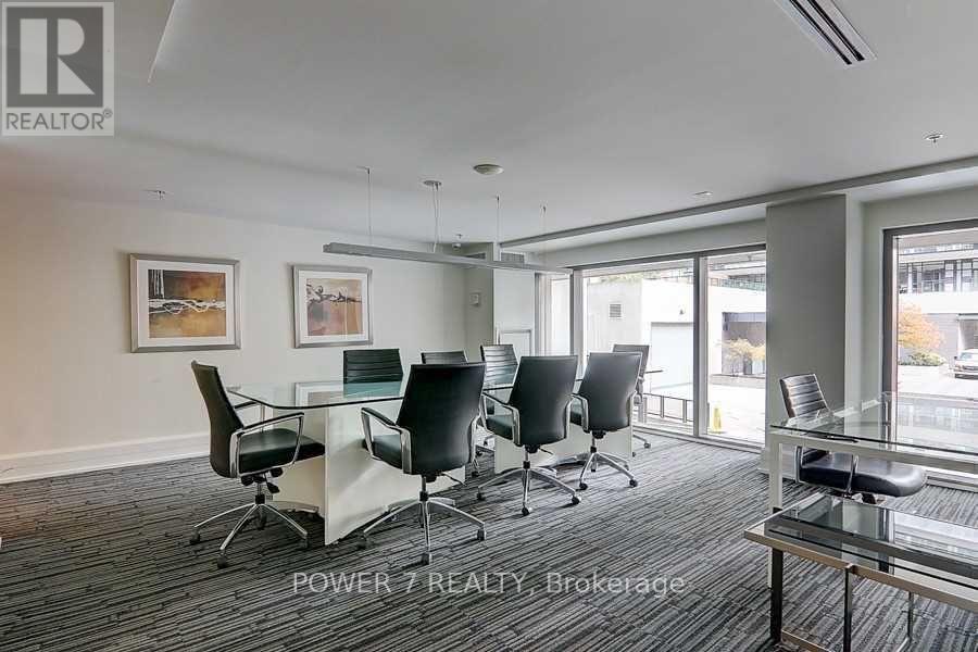 Photo 17 of 932 111 Elizabeth Street, Toronto ON