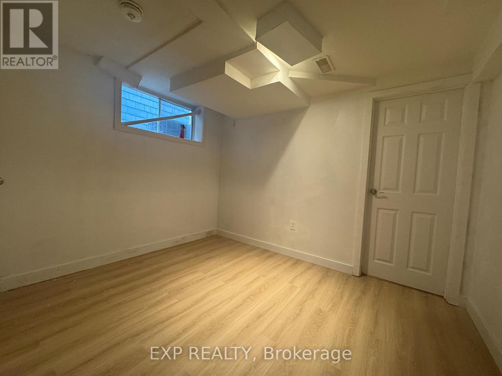 Photo 5 of Basement 210 Church Street, Georgina ON