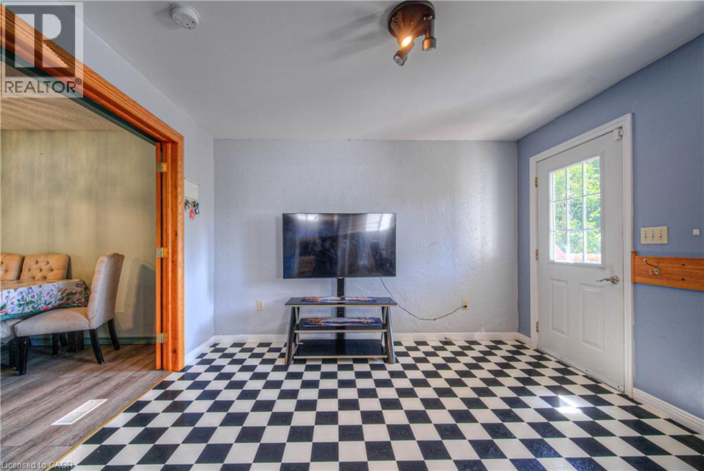 Photo 12 of 164 Green Valley Drive, Kitchener ON