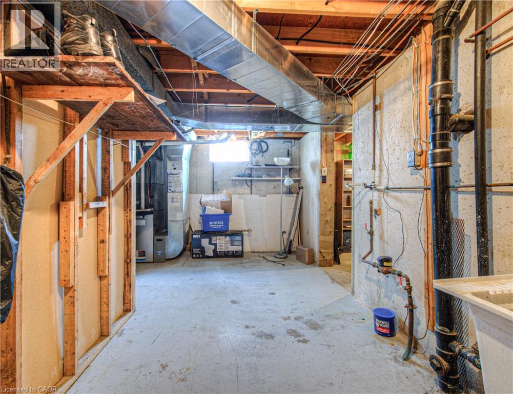 Photo 33 of 164 Green Valley Drive, Kitchener ON