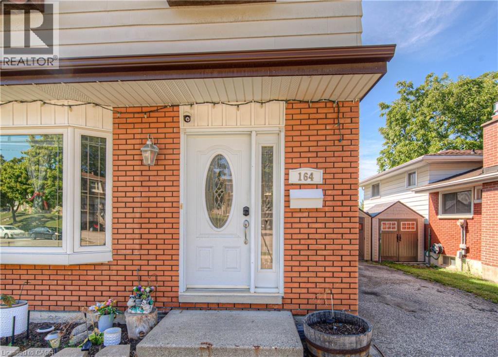 Photo 4 of 164 Green Valley Drive, Kitchener ON