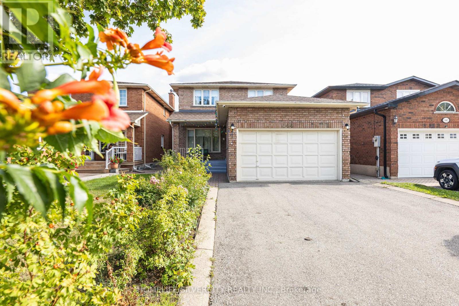 Photo 1 of 144 Jackman Crescent, Vaughan ON