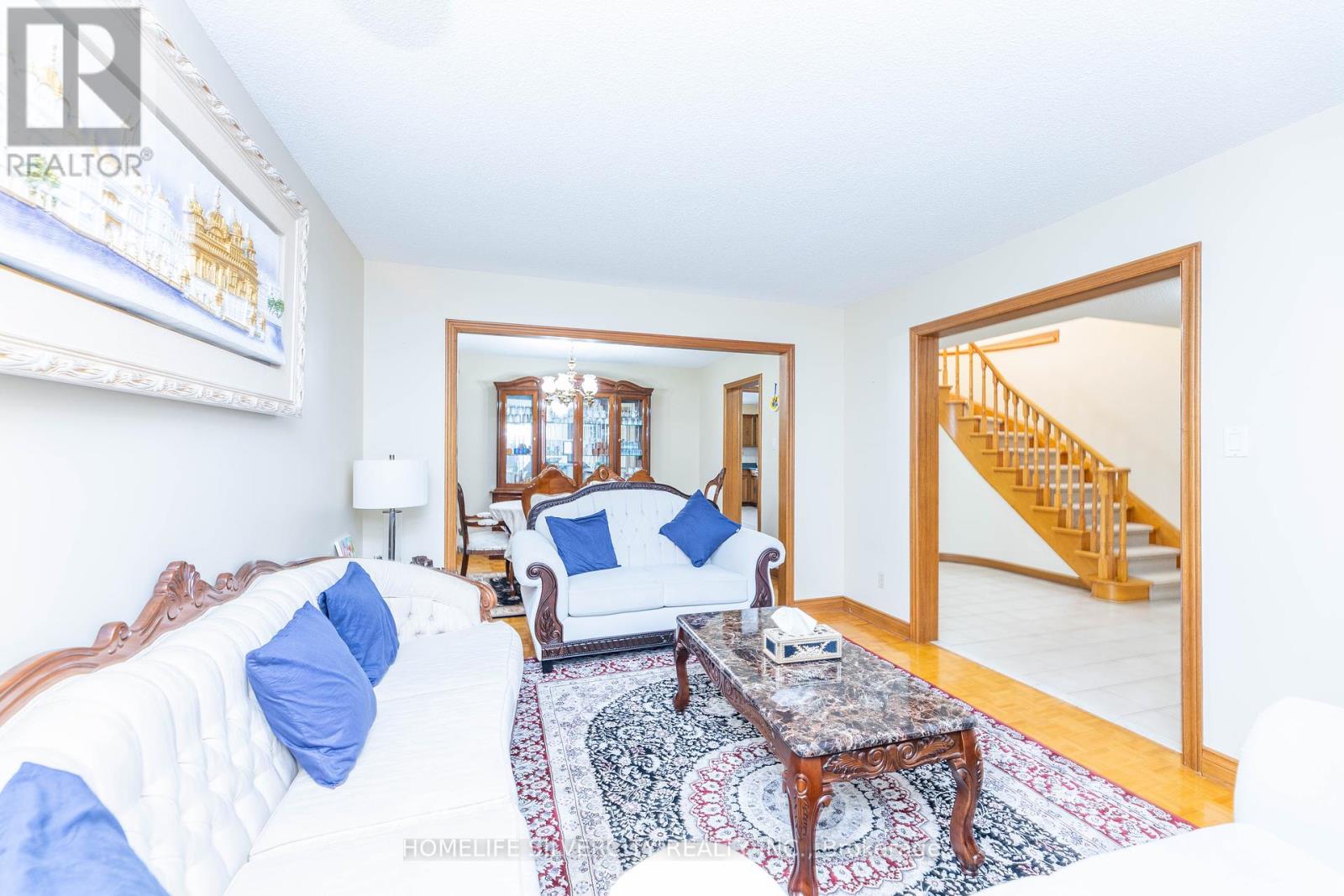 Photo 11 of 144 Jackman Crescent, Vaughan ON
