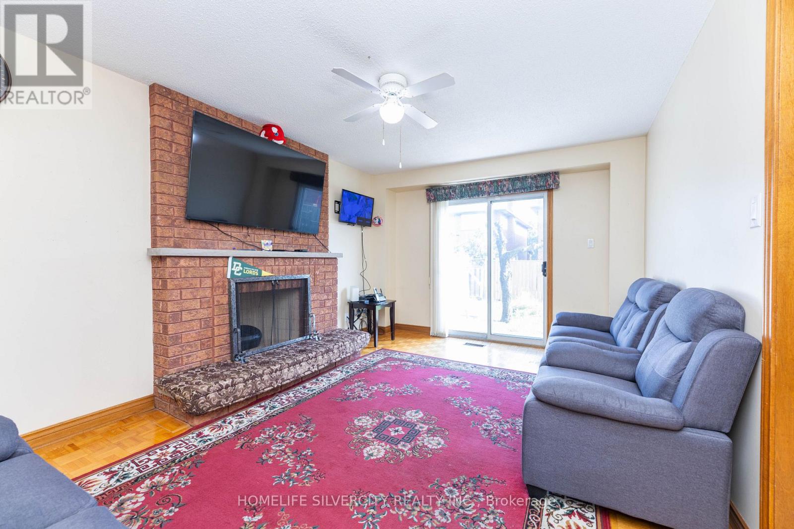 Photo 21 of 144 Jackman Crescent, Vaughan ON