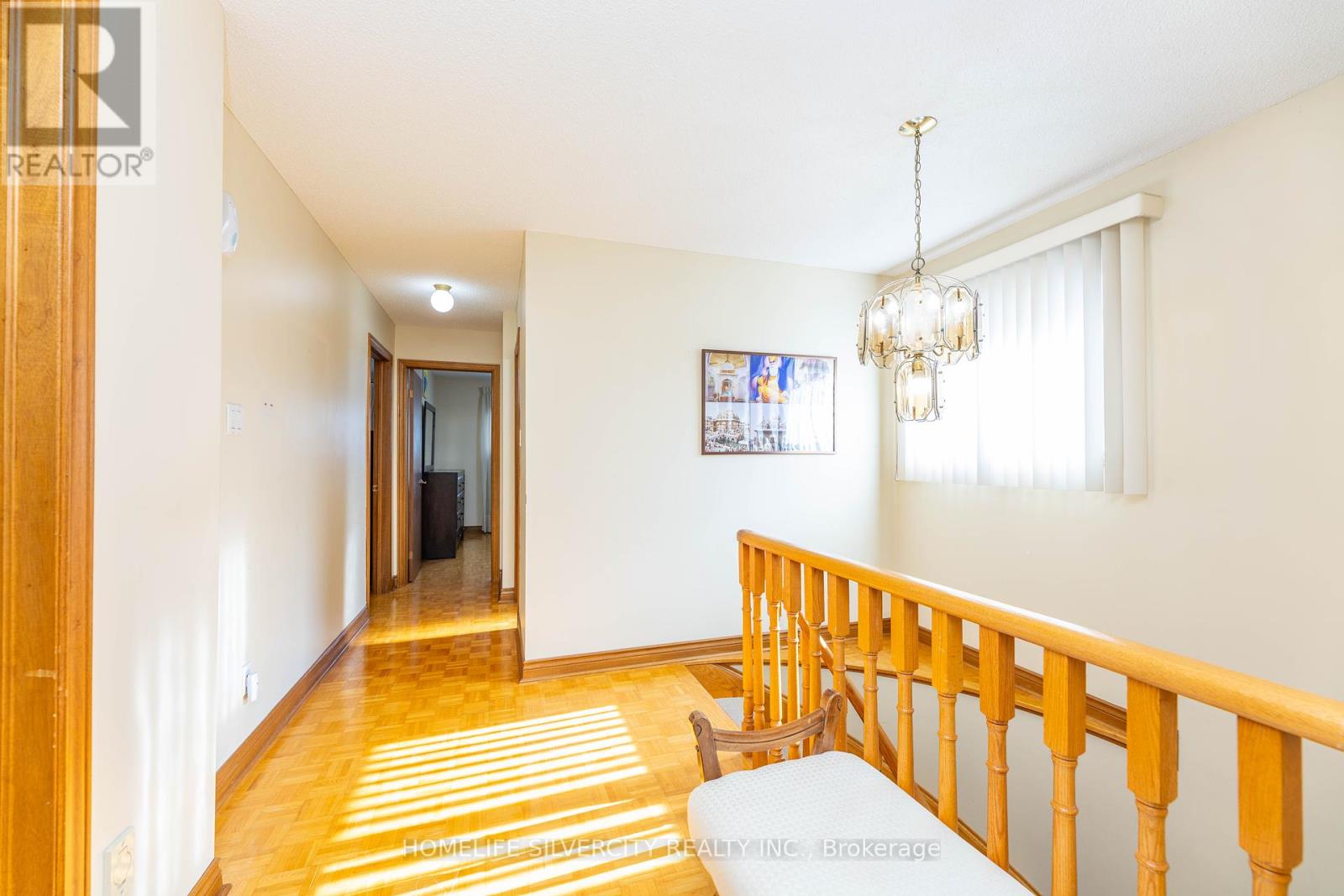 Photo 25 of 144 Jackman Crescent, Vaughan ON