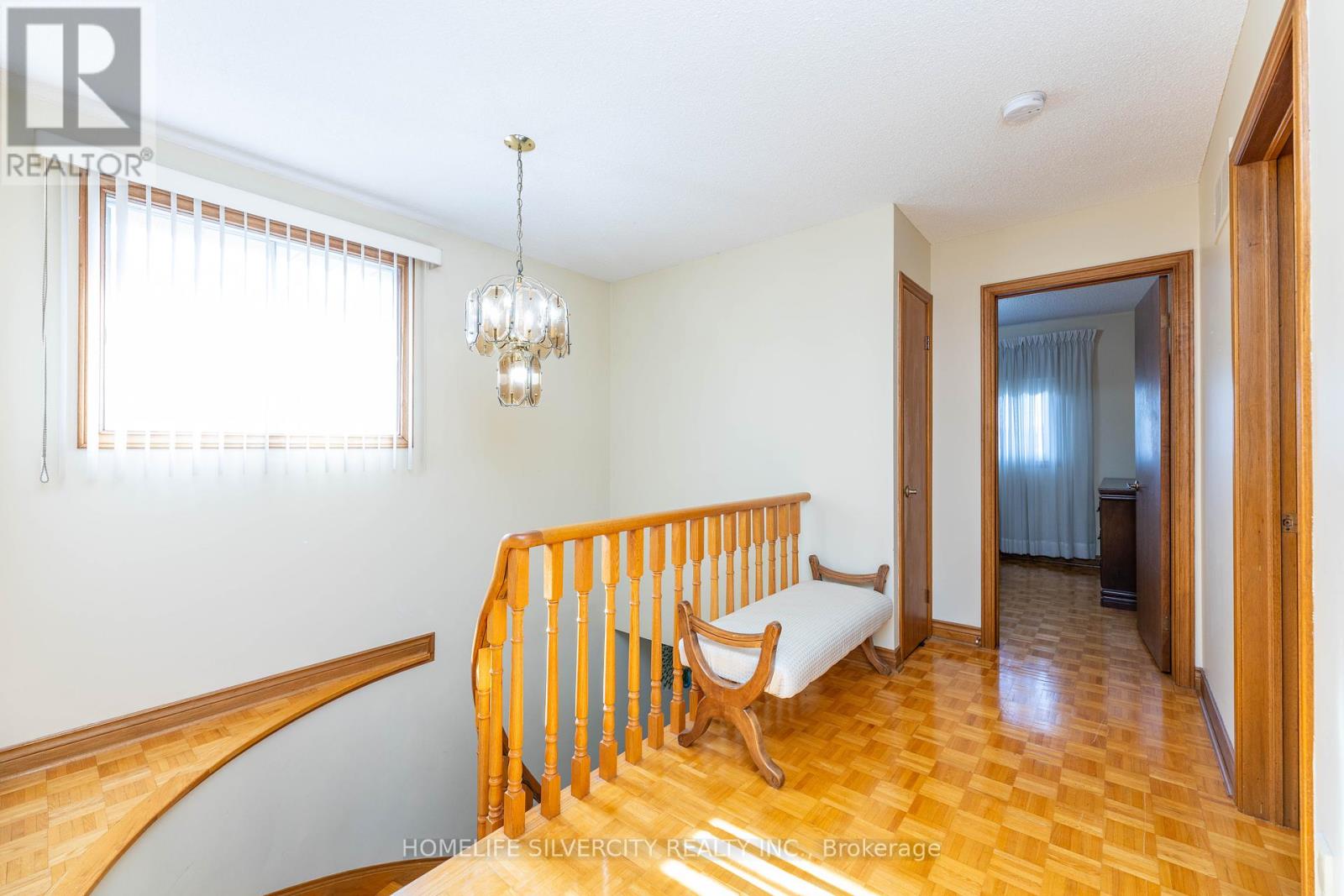 Photo 26 of 144 Jackman Crescent, Vaughan ON