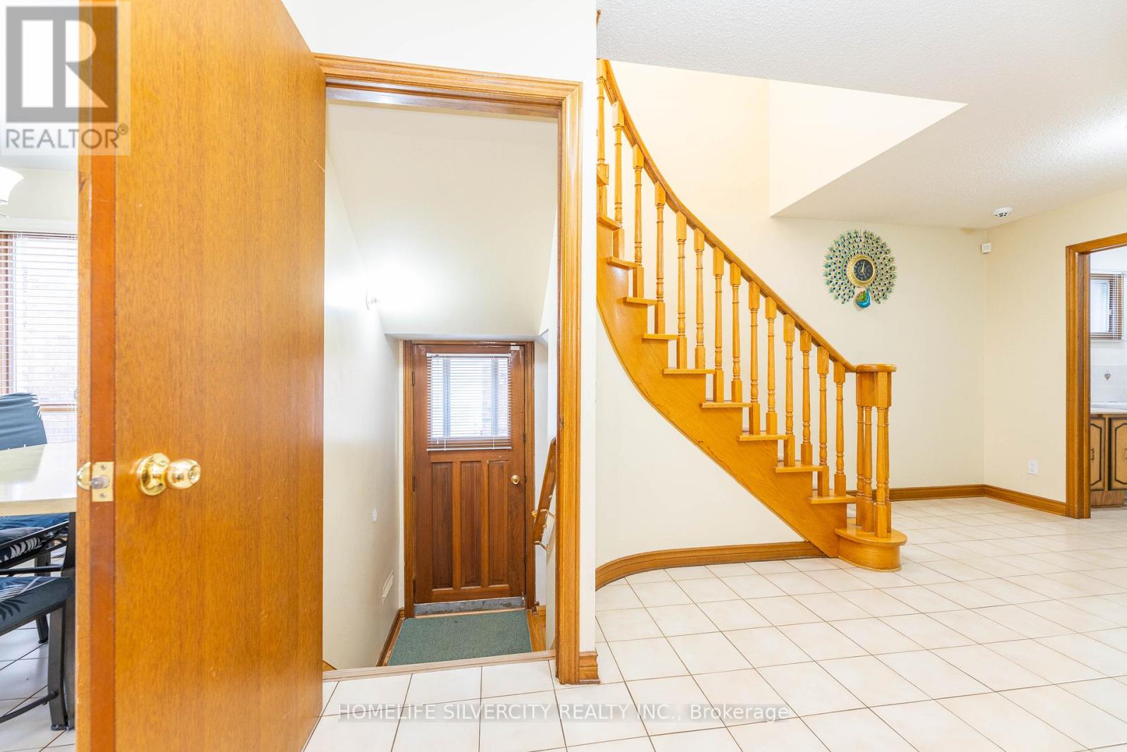 Photo 39 of 144 Jackman Crescent, Vaughan ON