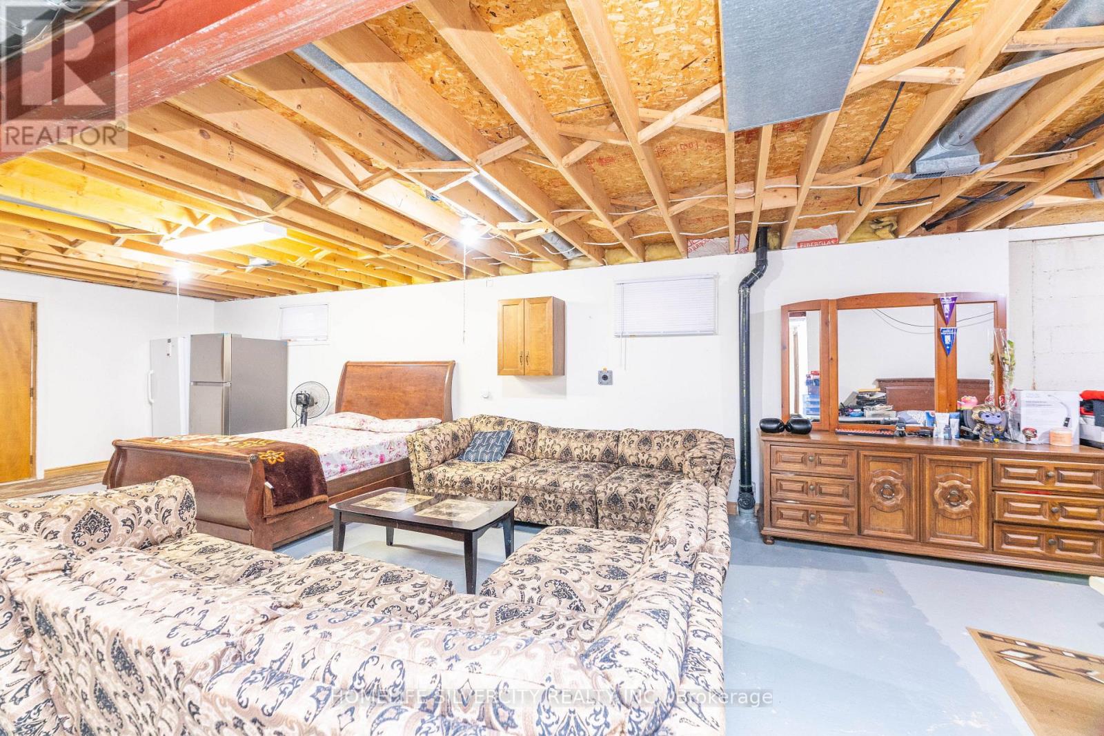Photo 48 of 144 Jackman Crescent, Vaughan ON
