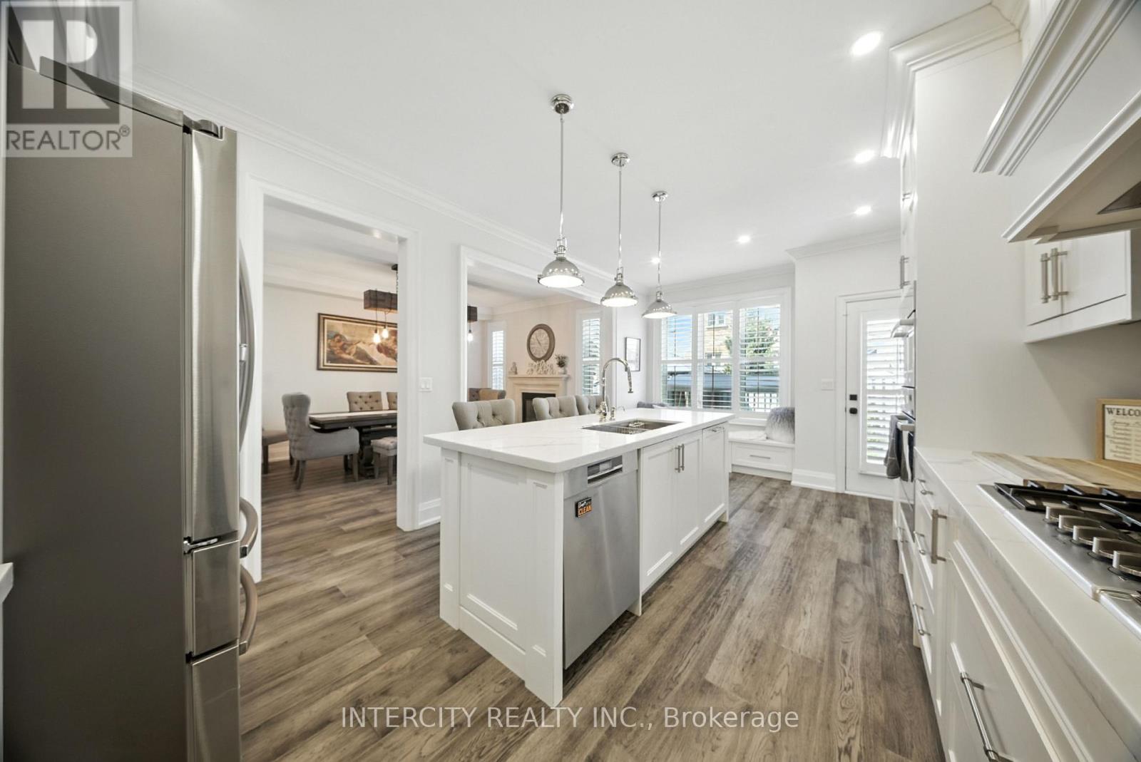 Photo 13 of 74 Terme Avenue, Vaughan ON