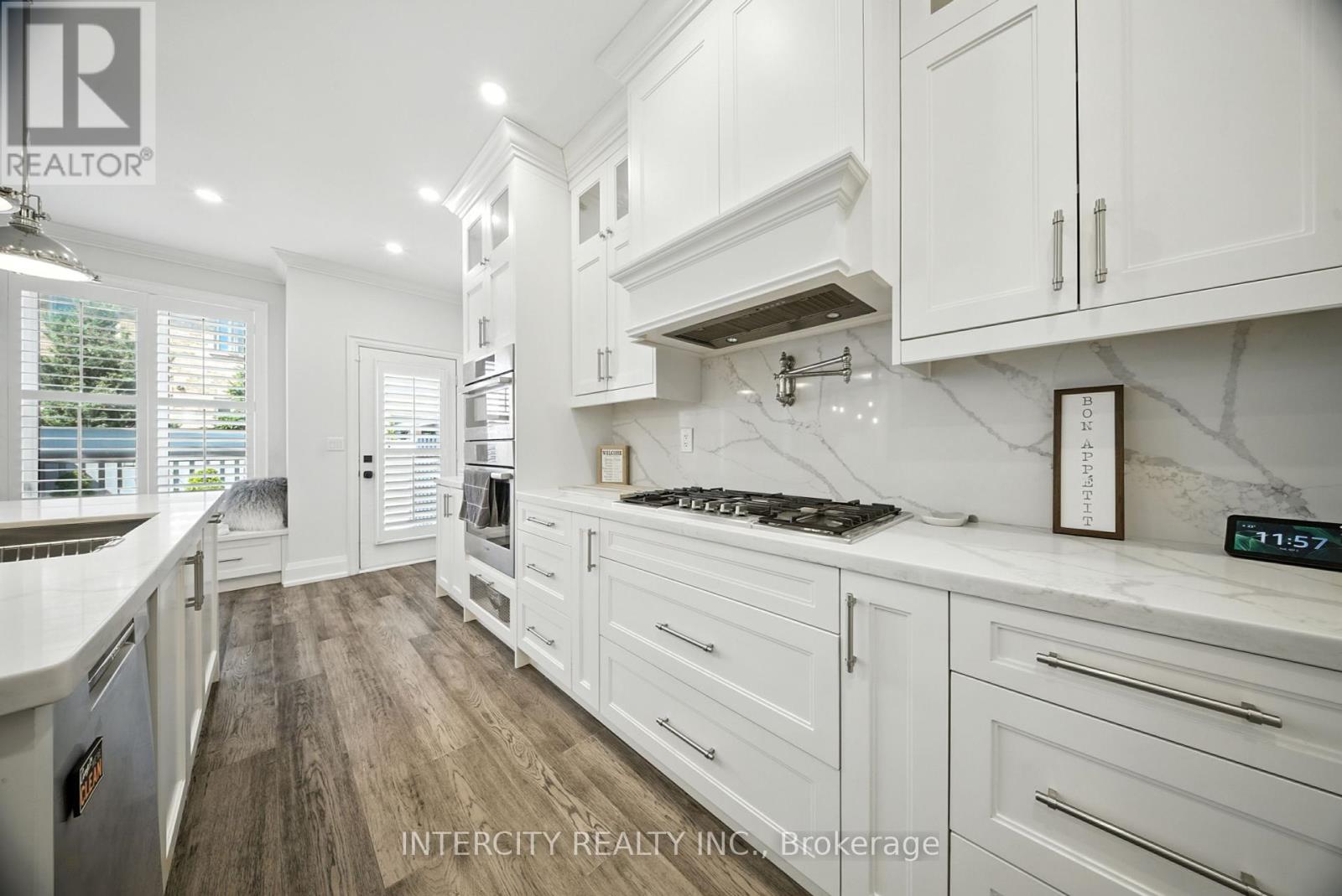 Photo 14 of 74 Terme Avenue, Vaughan ON