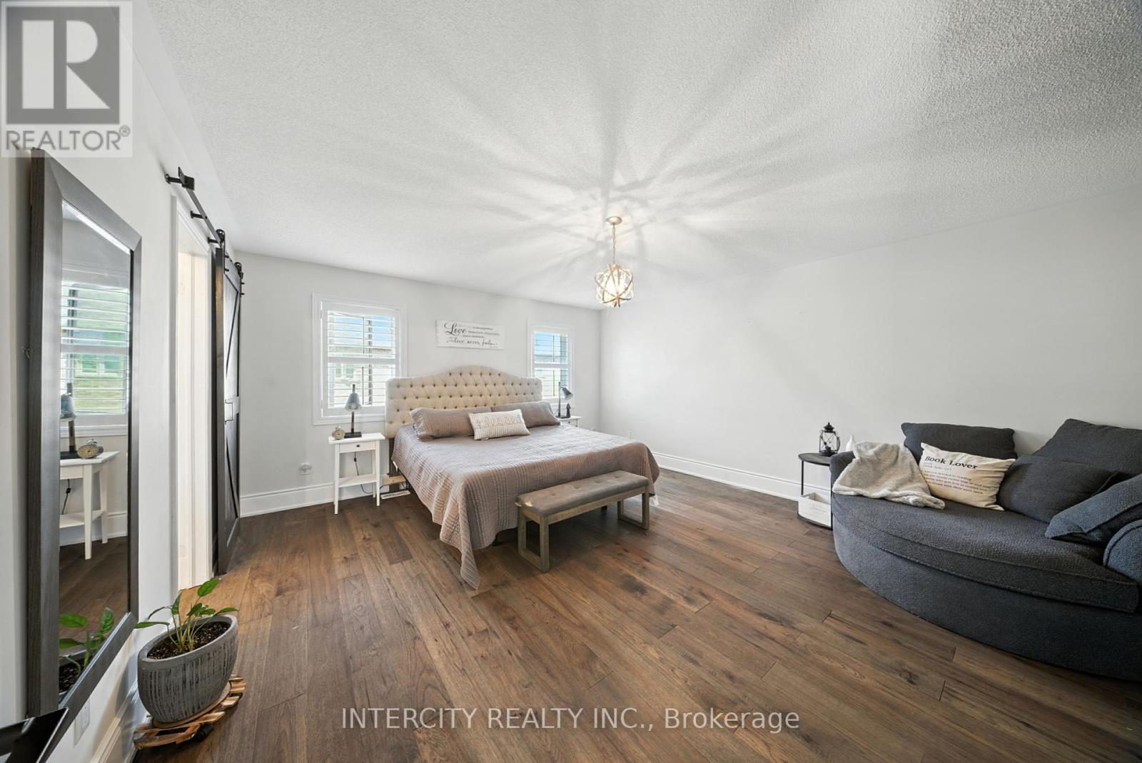 Photo 19 of 74 Terme Avenue, Vaughan ON