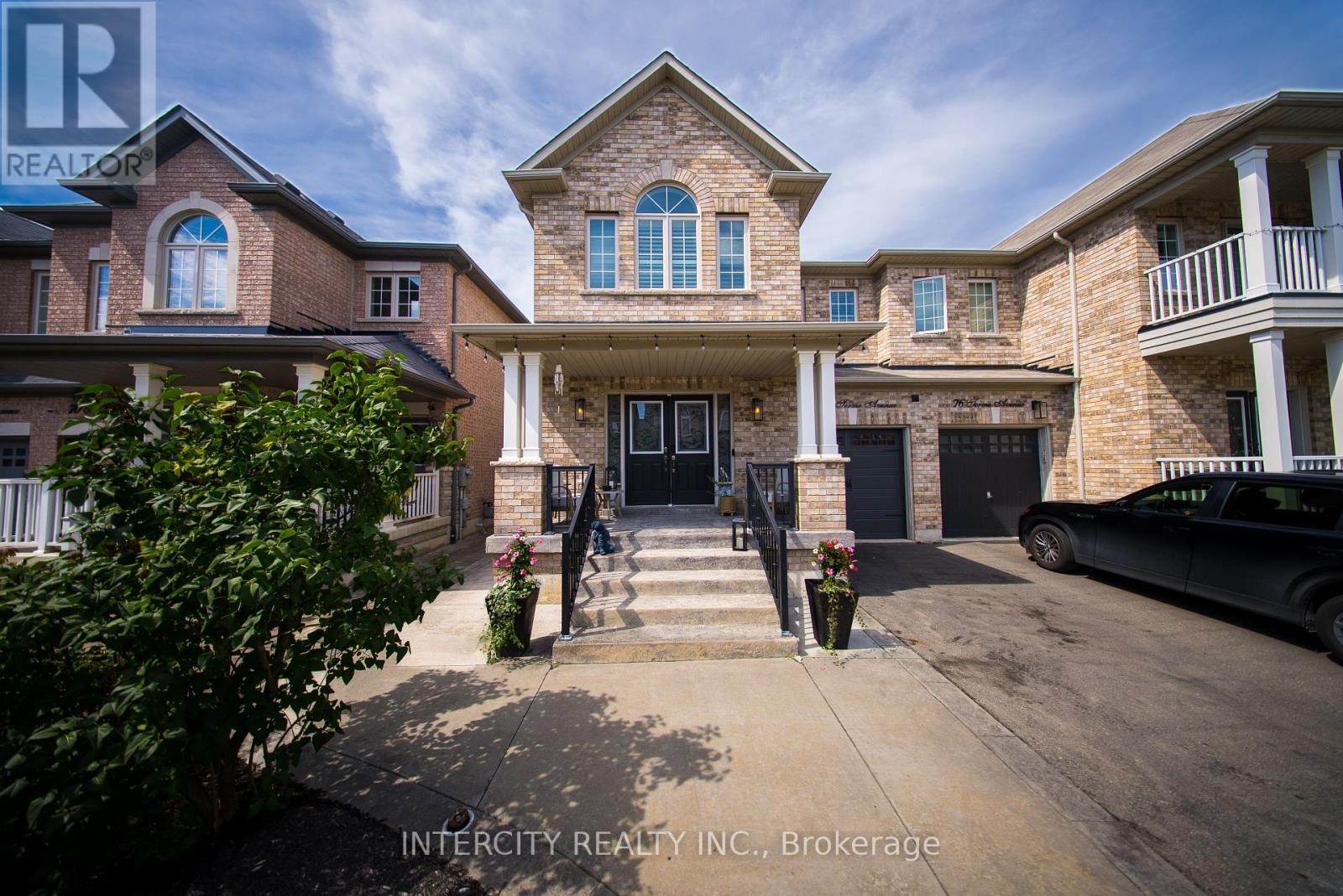 Photo 2 of 74 Terme Avenue, Vaughan ON