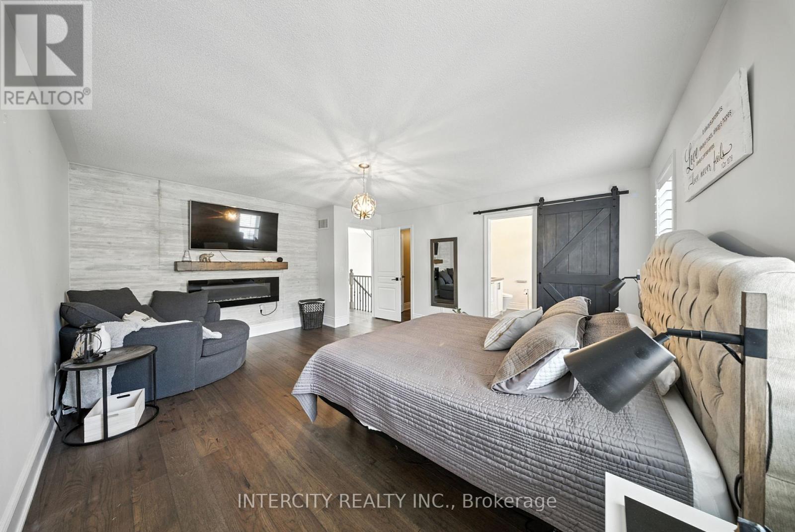 Photo 20 of 74 Terme Avenue, Vaughan ON