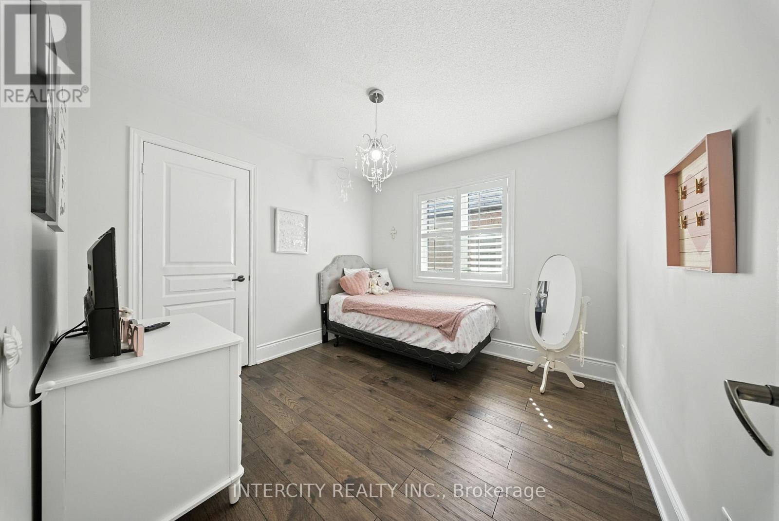 Photo 25 of 74 Terme Avenue, Vaughan ON