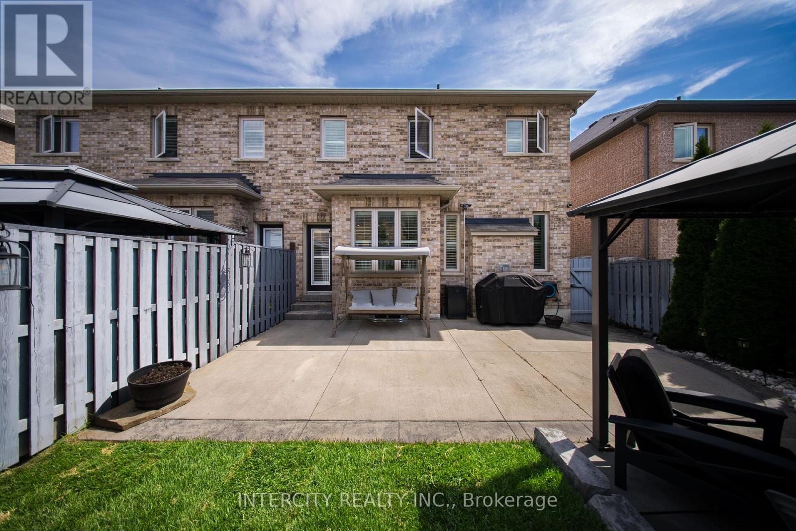 Photo 35 of 74 Terme Avenue, Vaughan ON