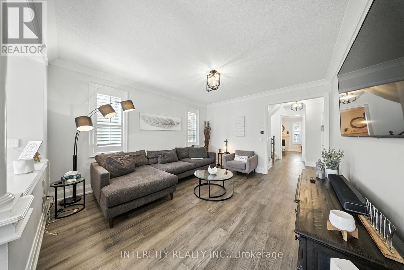 Photo 7 of 74 Terme Avenue, Vaughan ON
