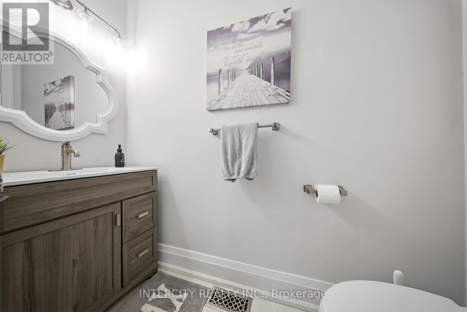 Photo 9 of 74 Terme Avenue, Vaughan ON