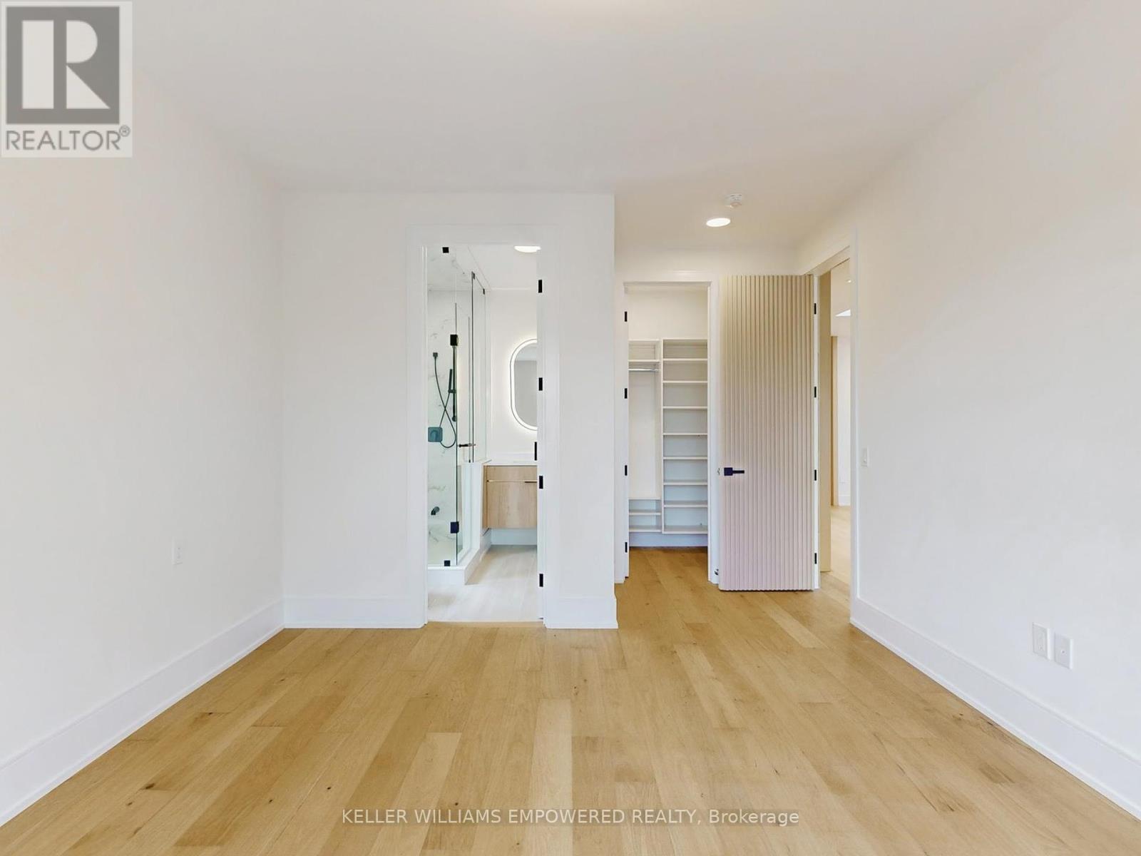 Photo 38 of 69 Snively Street, Richmond Hill ON