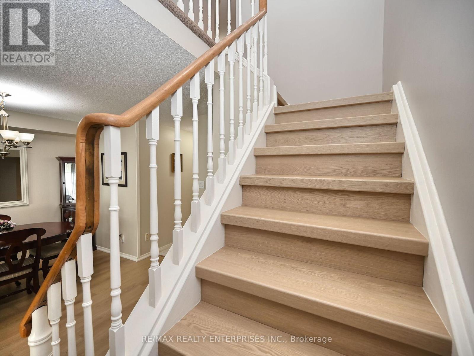 Photo 11 of 114 2205 South Millway Road, Mississauga ON