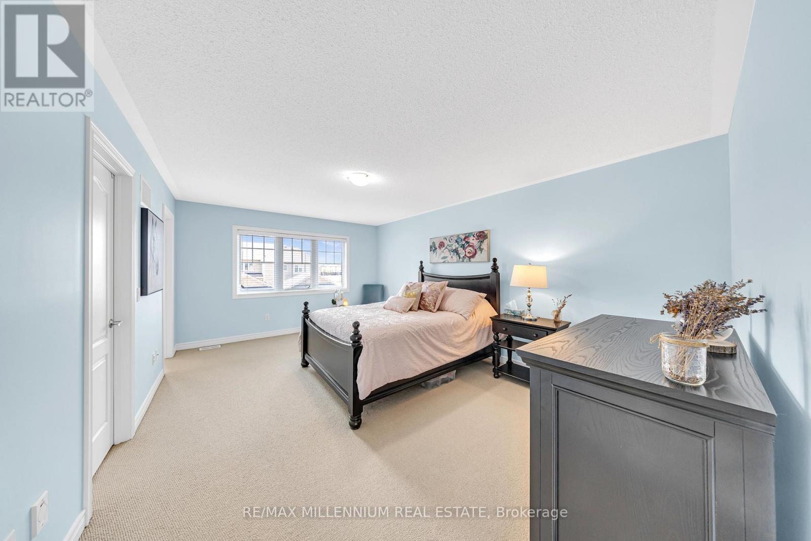 Photo 25 of 86 Saint Dennis Road, Brampton ON
