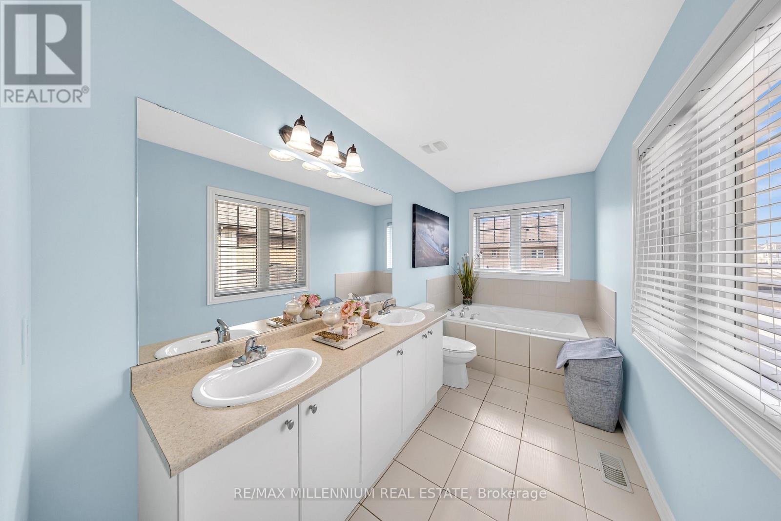 Photo 31 of 86 Saint Dennis Road, Brampton ON