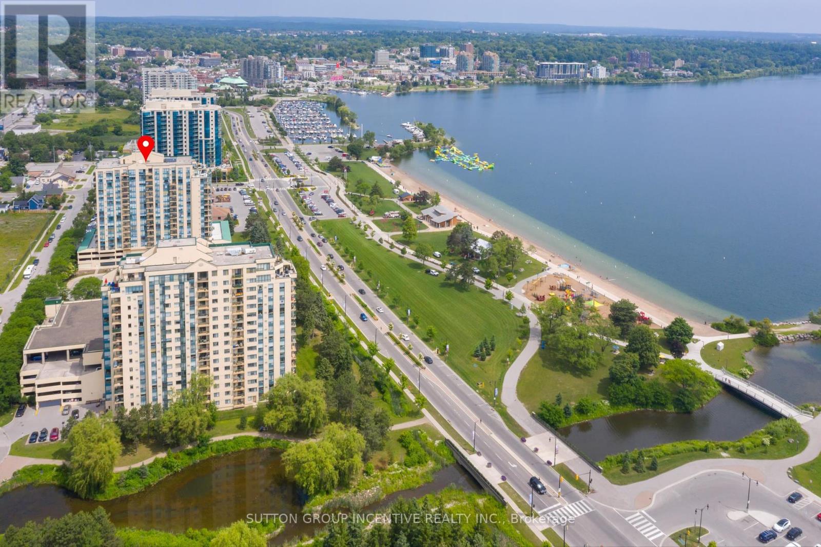 Photo 17 of 111 65 Ellen Street, Barrie ON
