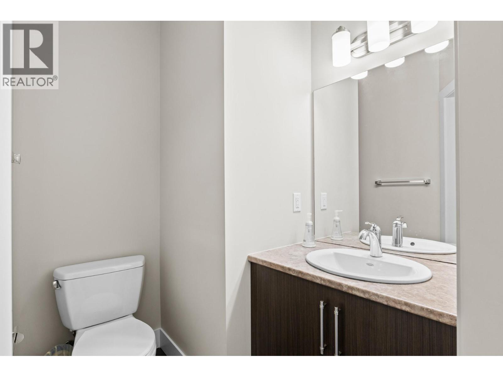 56 600 Boynton Place, Kelowna