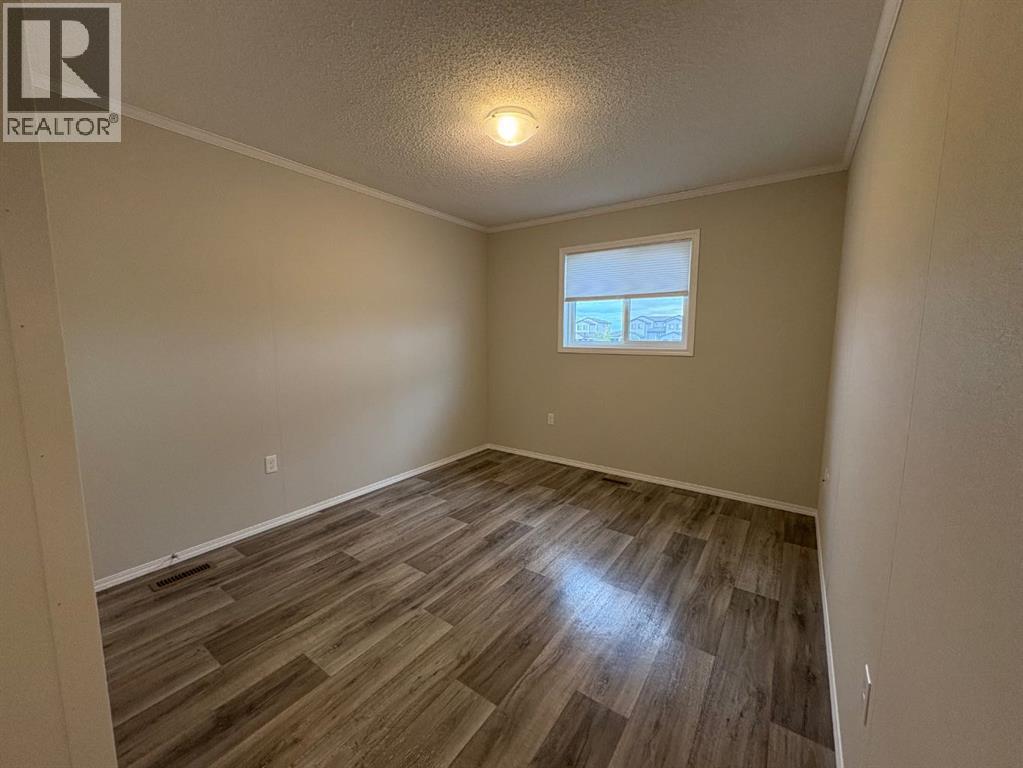 Photo 10 of 101 11850 84 Avenue, Grande Prairie AB