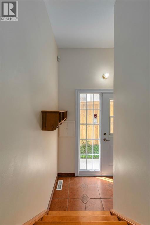 Photo 22 of 5531 Dalhart Hill Nw, Calgary AB