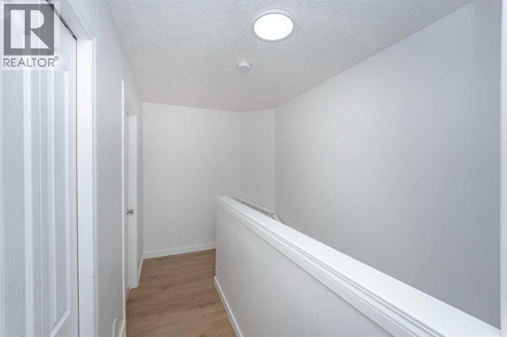 Photo 19 of 3 55 Collingwood Place Nw, Calgary AB