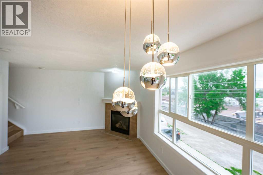 Photo 15 of 3 55 Collingwood Place Nw, Calgary AB